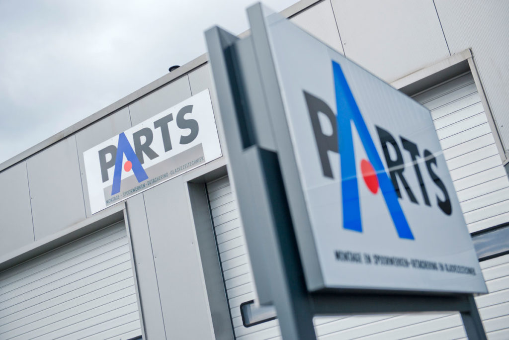 Parts-oss